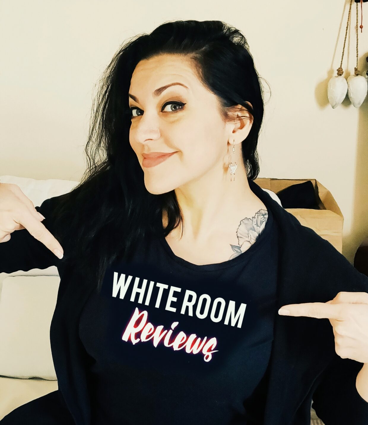 Emmanuelle Zoldan voor White Room Reviews