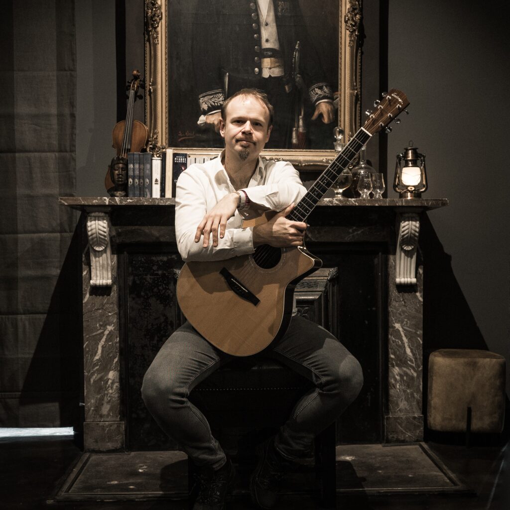 Tom Tee van Entering Polaris